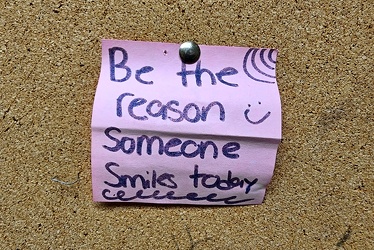 "Be the reason someone smiles today" [01]