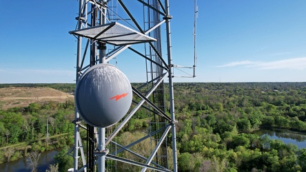 Microwave communications antenna in Colonial Heights, Virginia [01]