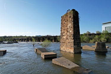 Remains of Richmond and Petersburg Railroad Bridge [01]