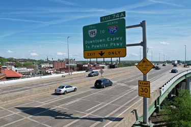 Interstate 95 through downtown Richmond [03]