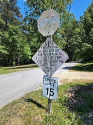 Signs at the end of Gerties Lane [01]