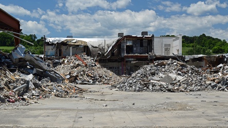 Staunton Mall demolition progress [25]