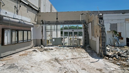 Staunton Mall demolition progress [42]