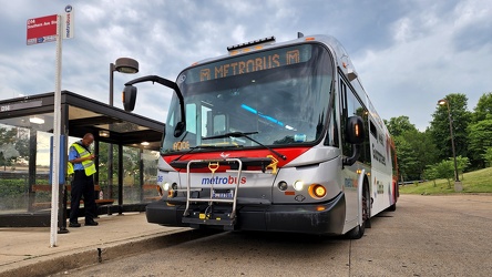 Metrobus 6536 at Suitland station