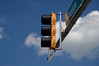 Traffic signals on Nicholson Lane [02]