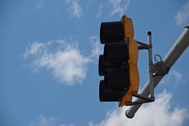 Traffic signals on Nicholson Lane [04]