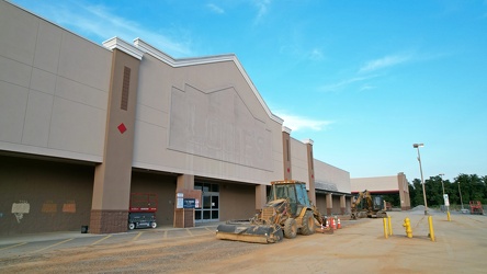 Former Lowe's in Shippensburg, Pennsylvania [04]