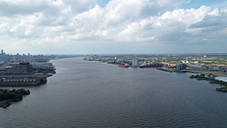 Delaware River between Camden and Philadelphia [05]