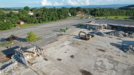 Staunton Mall demolition progress, August 2022 [19]