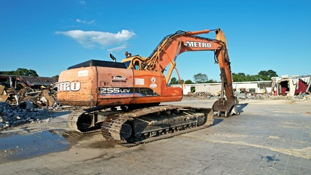 Staunton Mall demolition progress, August 2022 [20]