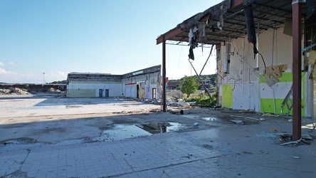 Staunton Mall demolition progress, August 2022 [13]