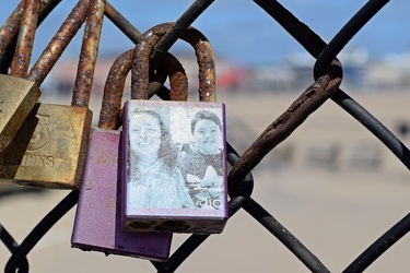 Love locks in Ocean City [04]