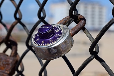 Love locks in Ocean City [08]