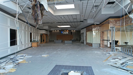 Staunton Mall demolition progress, September 2022 [15]