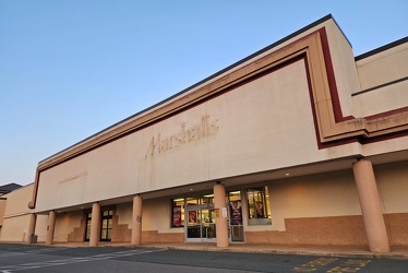 Former Big Lots and Marshalls spaces at Seminole Square