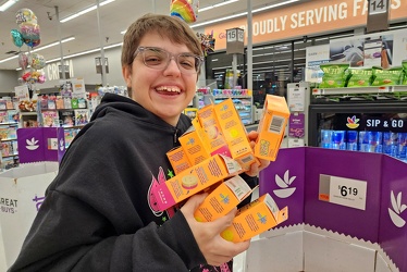 Elyse with an armful of Scrub Daddy sponges