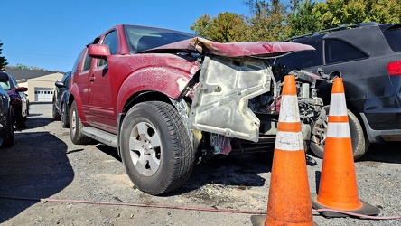 Totaled 2005 Nissan Pathfinder [01]