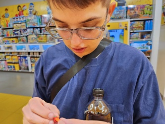 Elyse at the Lego store at Montgomery Mall [02]