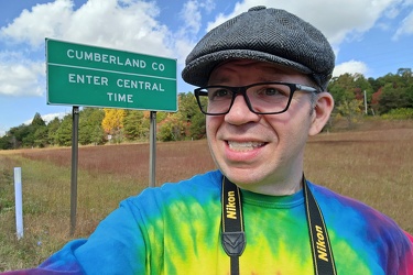 Selfie with Central Time sign [02]