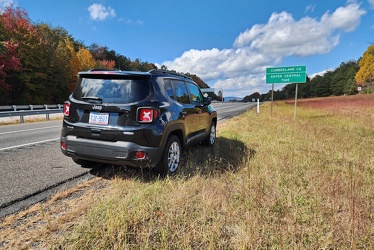 Jeep Renegade at Central Time sign [01]