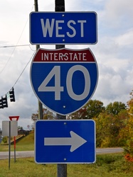 Interstate 40 signage on Strawberry Plains Pike [04]