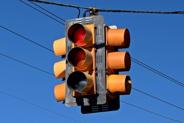 Traffic signal at 4th and West Street