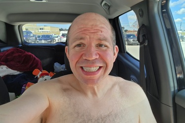 Brisket-eating selfie at Buc-ee's