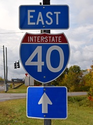 Interstate 40 signage on Strawberry Plains Pike [03]