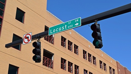 Traffic signal at Locust Street and Clinch Avenue