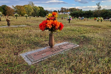 Grave marker for Joe and Anna Babb