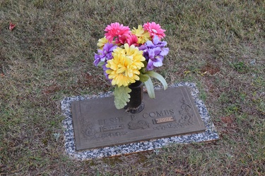 Grave marker for Elsie P. Combs