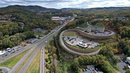 View south on Franklin Road