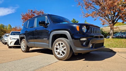 Jeep Renegade at West Falls Church station