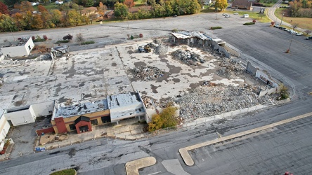 Staunton Mall demolition progress, October 2022 [04]