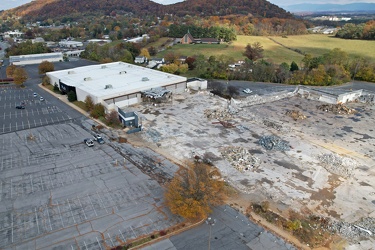 Staunton Mall demolition progress, October 2022 [07]