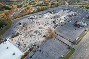 Staunton Mall demolition progress, October 2022 [03]