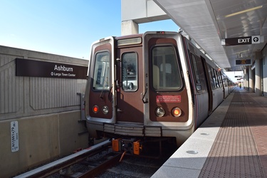 WMATA railcar 6032 at Ashburn station [01]