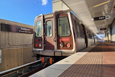 WMATA railcar 6032 at Ashburn station [02]