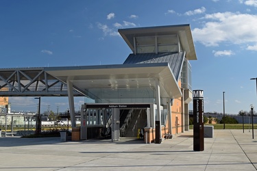 Ashburn station south entrance