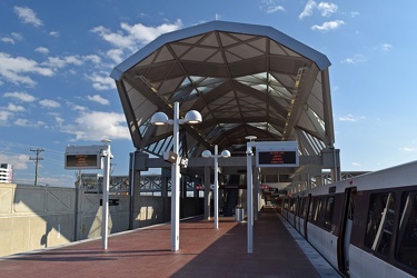 Platform at Ashburn station