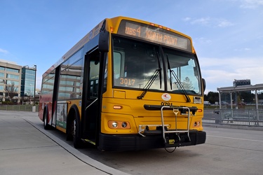 Fairfax Connector 9781 at Reston Town Center station [02]