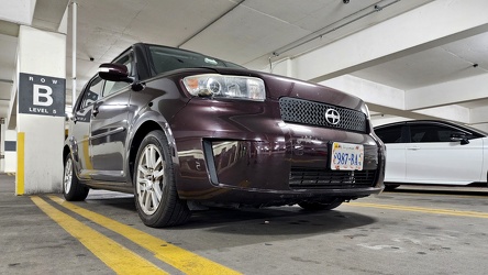 Scion xB at Wayne Avenue parking garage [02]