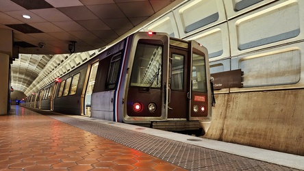 Car 3048 at Capitol South