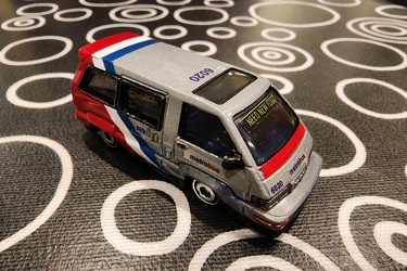 Hot Wheels Toyota Van painted in WMATA colors