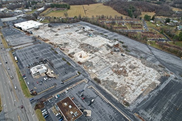 Staunton Mall demolition progress, December 2022 [02]