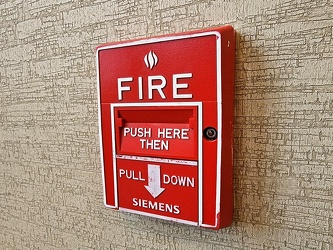 Fire alarm pull station at the Courtyard by Marriott Philadelphia Langhorne