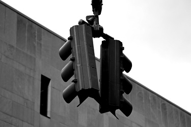 Traffic light at 7th Avenue and West 26th Street [01]