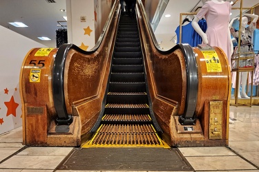 Wooden escalator at Macy's New York City store [02]