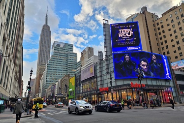 View down West 34th Street from 7th Avenue