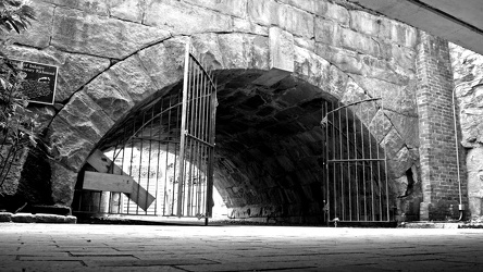 Archway and gate at former Reynolds Wrap building [01]